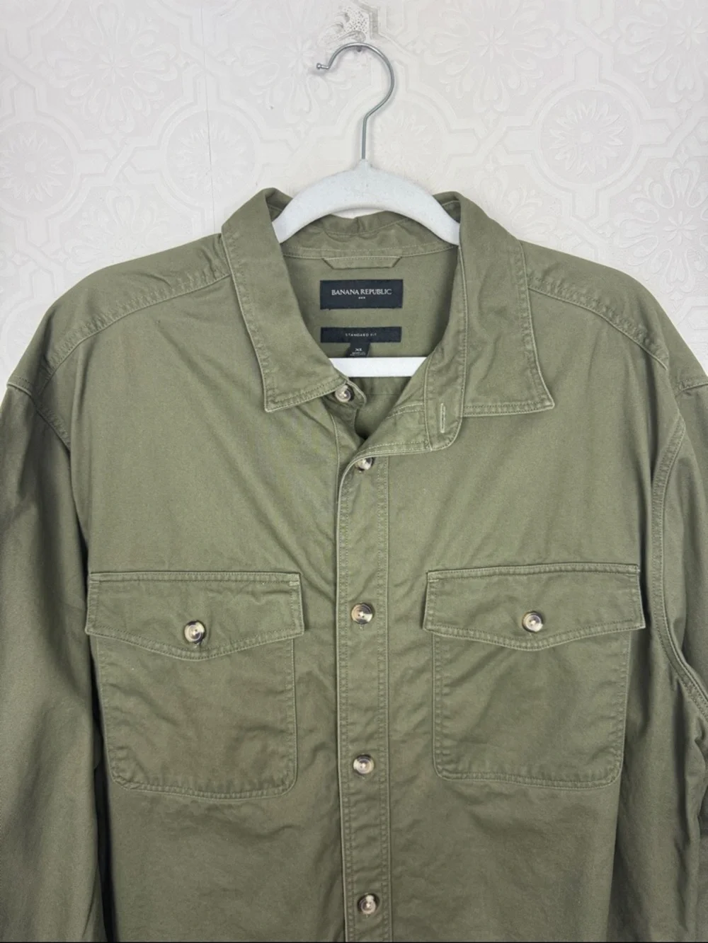 Banana Republic 100% Cotton Olive Green Utility Button‎ Down Shirt XL Standard